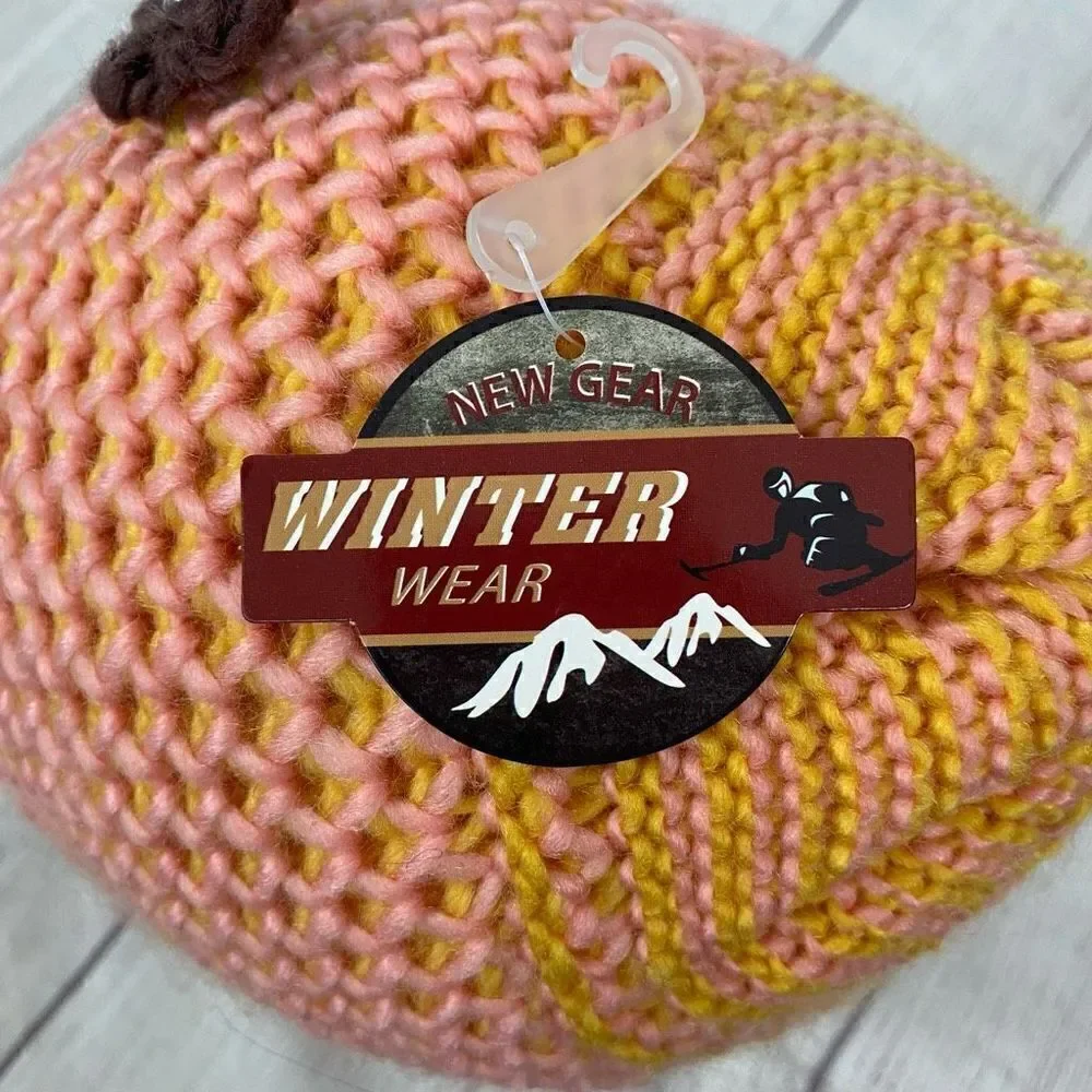 New gear winter wear w/raised knit flowers women OS brand new